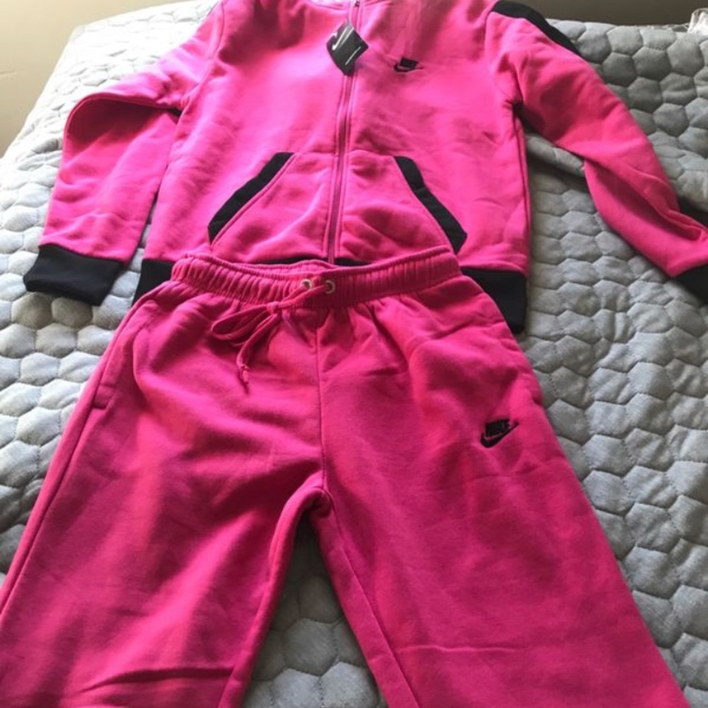 Nike pink and black large suit